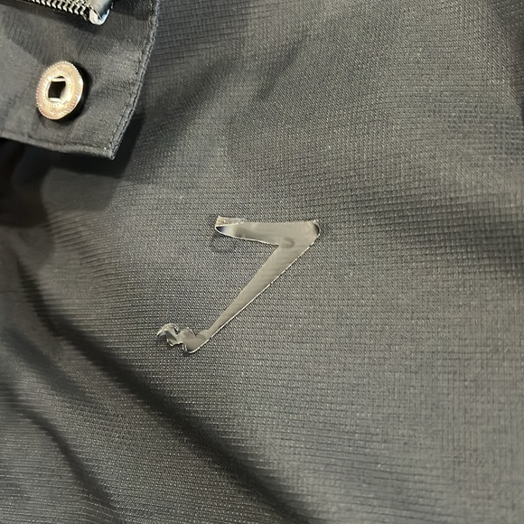 Gymshark Jacket - Picture 2 of 6